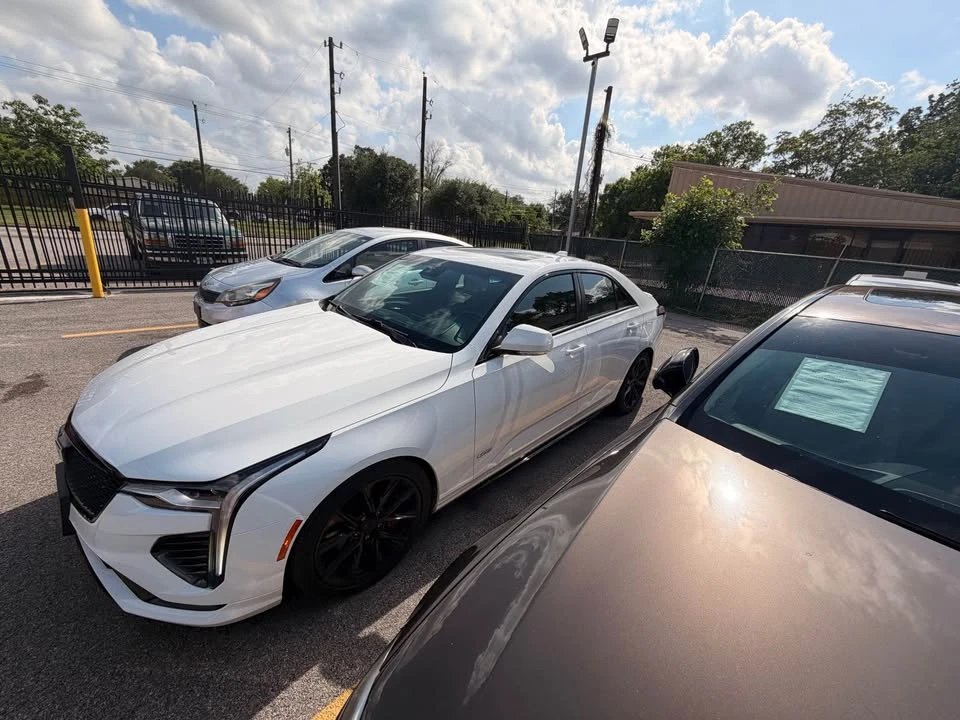 2021 Cadillac CT4-V - Image 4 of 8