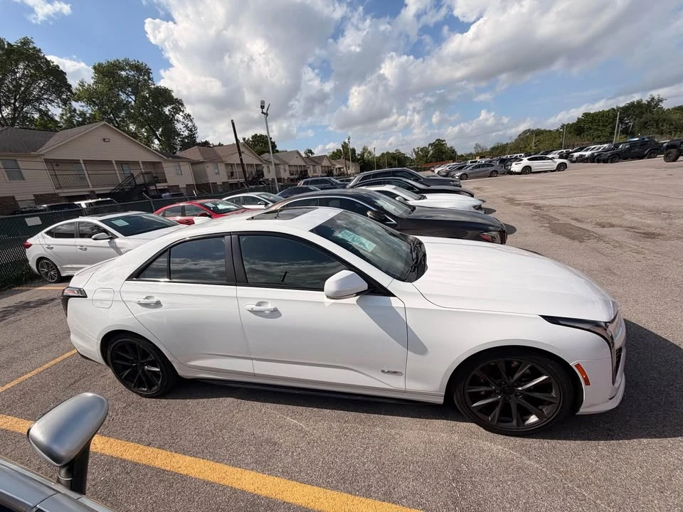 2021 Cadillac CT4-V - Image 2 of 8