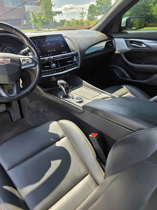 2021 Cadillac CT5 - Image 10 of 10
