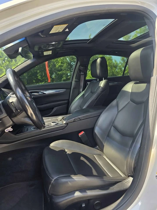 2021 Cadillac CT5 - Image 8 of 10