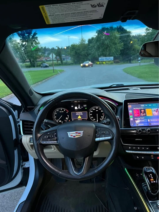 2021 Cadillac CT5 - Image 15 of 18