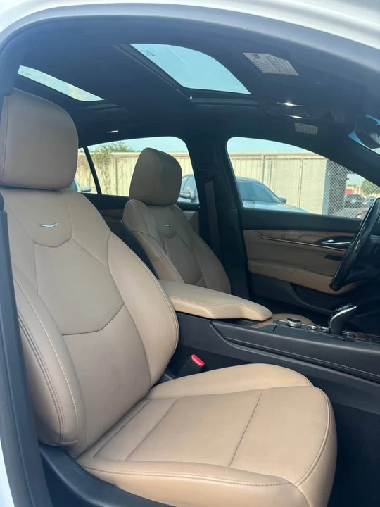 2021 Cadillac CT5 - Image 10 of 12
