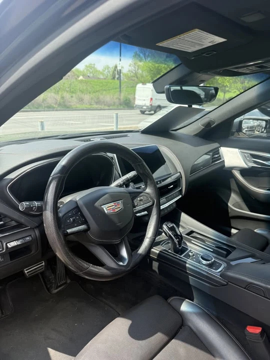 2021 Cadillac CT5-V - Image 2 of 6