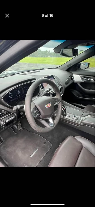 2021 Cadillac - Image 5 of 10