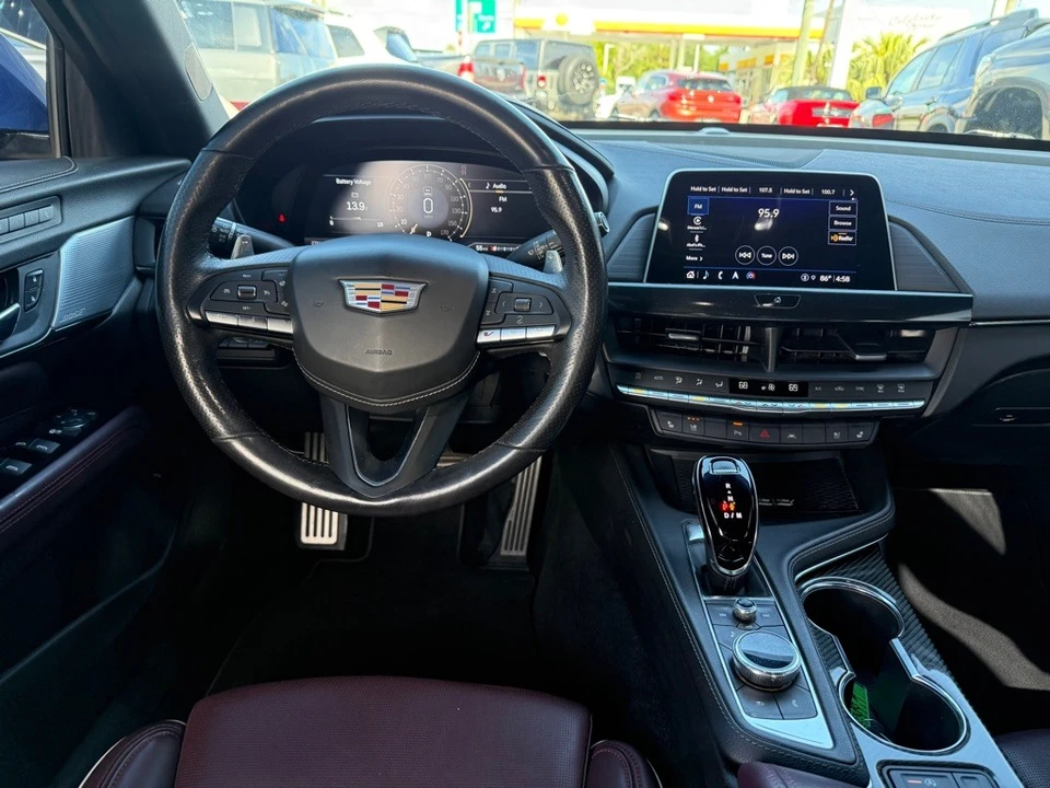 2021 Cadillac CT4-V - Image 11 of 31