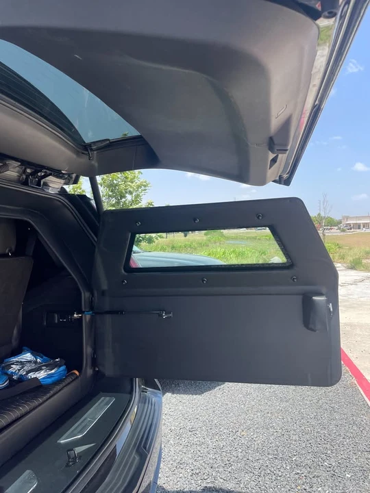 2021 Cadillac Escalade 5th Gen - Image 9 of 11