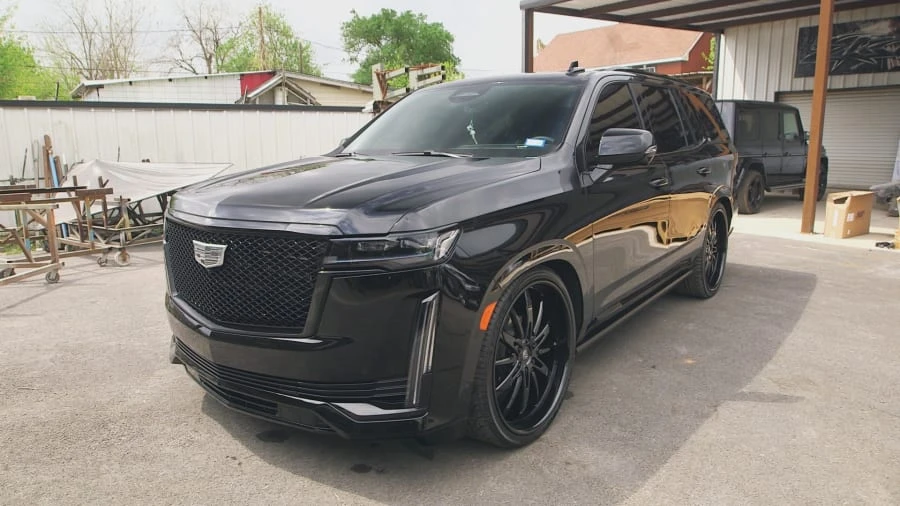 2021 Cadillac Escalade 5th Gen - Image 29 of 31
