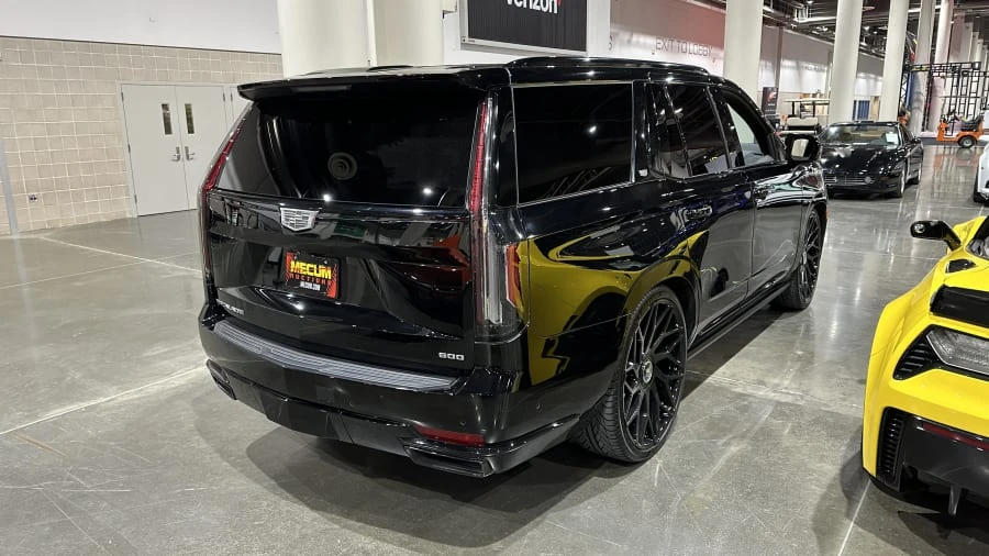 2021 Cadillac Escalade 5th Gen - Image 2 of 9