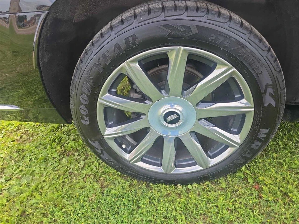 2021 Cadillac Escalade 5th Gen - Image 22 of 31