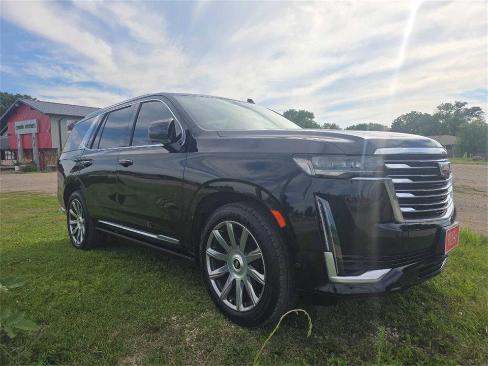 2021 Cadillac Escalade 5th Gen - Image 28 of 31