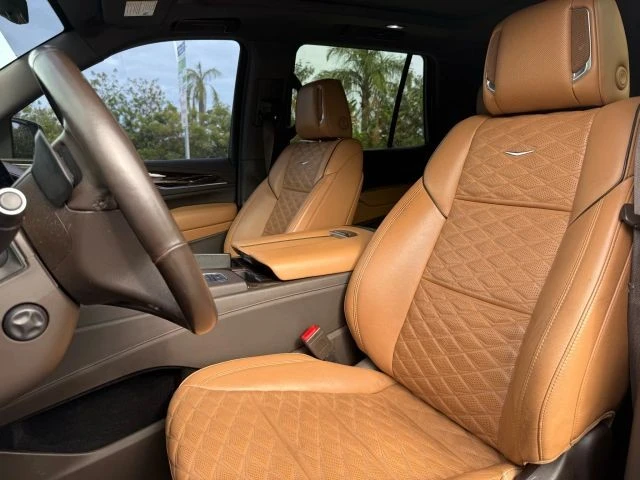 2021 Cadillac Escalade 5th Gen - Image 10 of 19