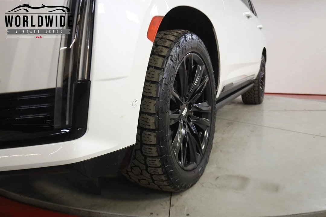2021 Cadillac Escalade 5th Gen - Image 11 of 12