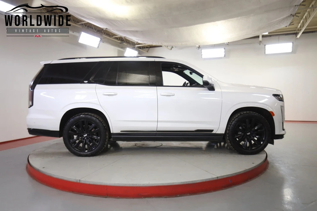 2021 Cadillac Escalade 5th Gen - Image 4 of 12