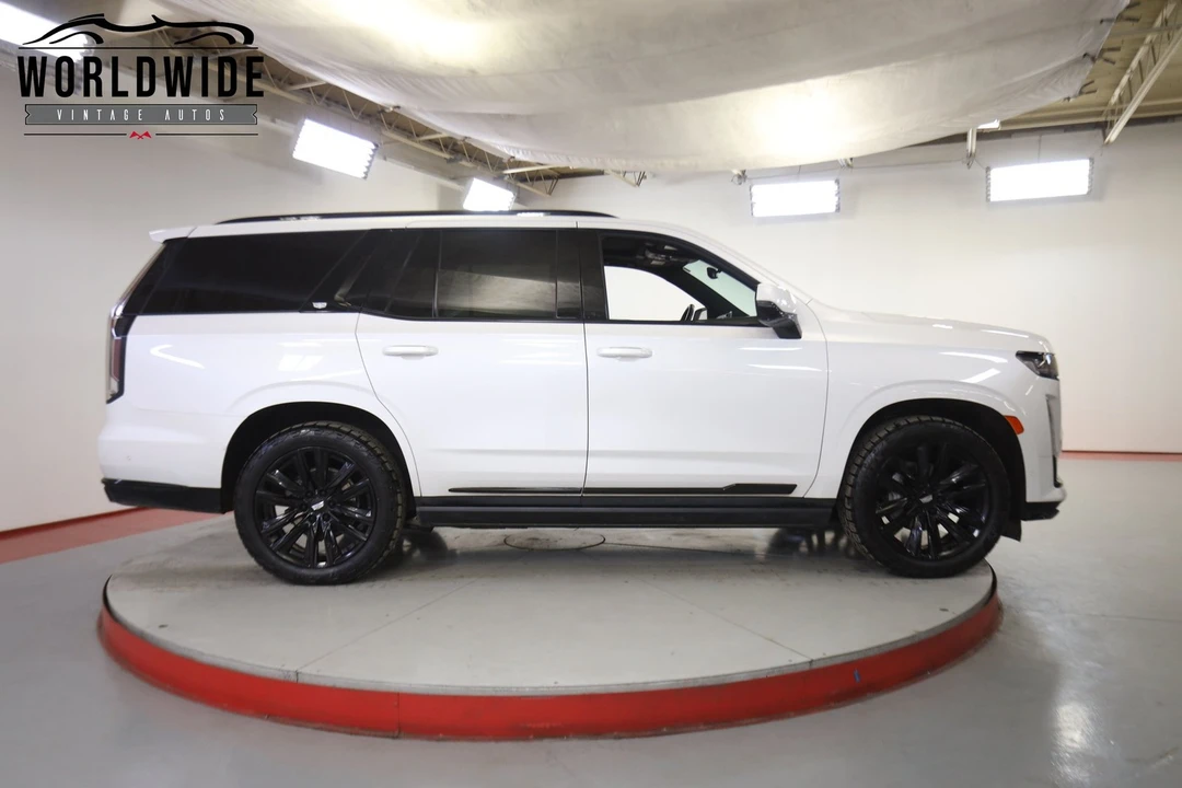2021 Cadillac Escalade 5th Gen - Image 4 of 12