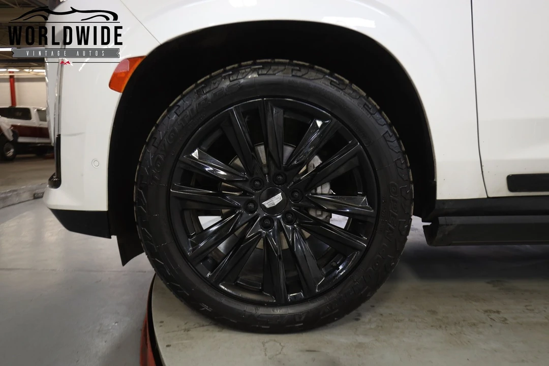 2021 Cadillac Escalade 5th Gen - Image 12 of 12