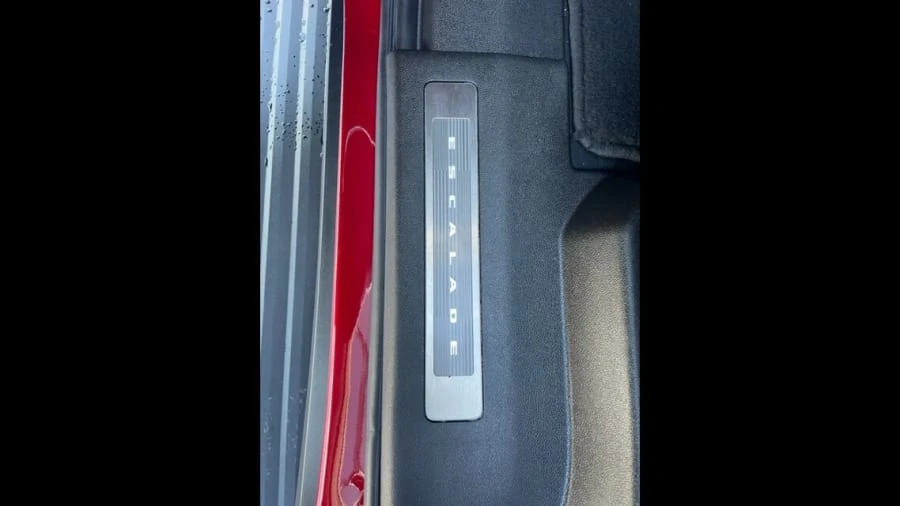 2021 Cadillac Escalade 5th Gen - Image 9 of 16
