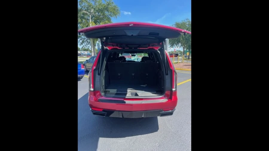 2021 Cadillac Escalade 5th Gen - Image 13 of 16