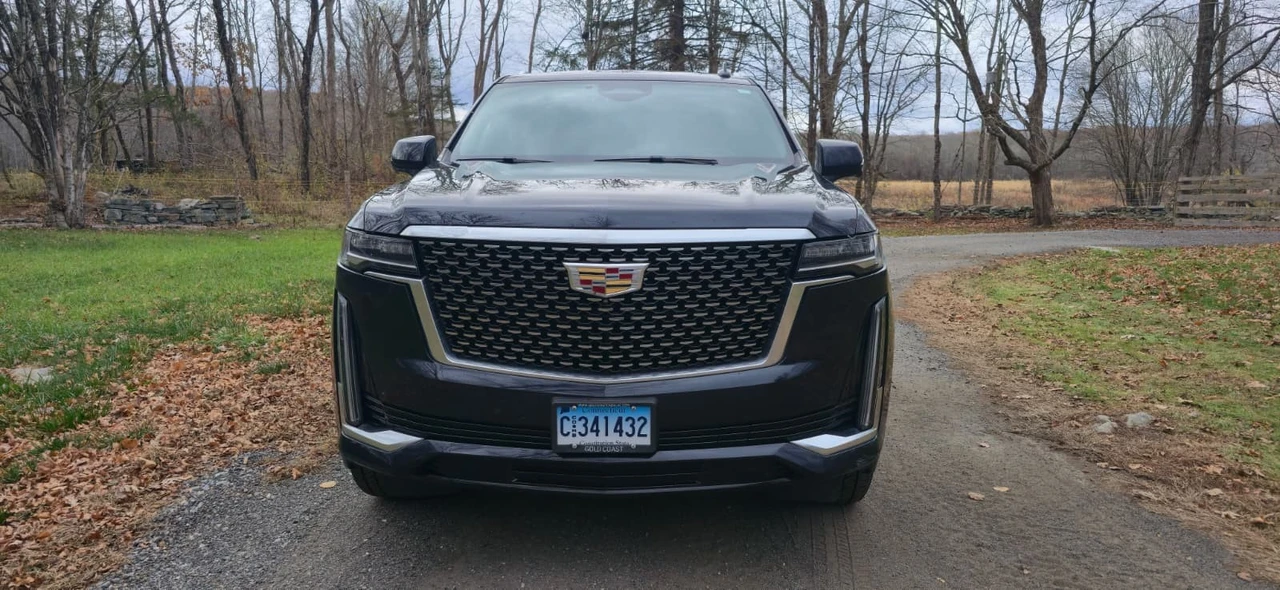 2021 Cadillac Escalade 5th Gen - Image 8 of 9