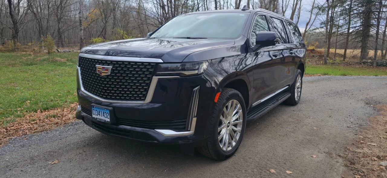 2021 Cadillac Escalade 5th Gen - Image 9 of 9