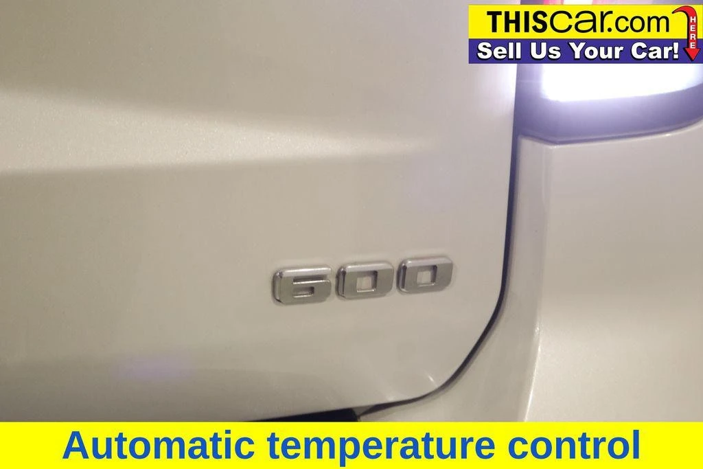 2021 Cadillac Escalade 5th Gen - Image 16 of 21