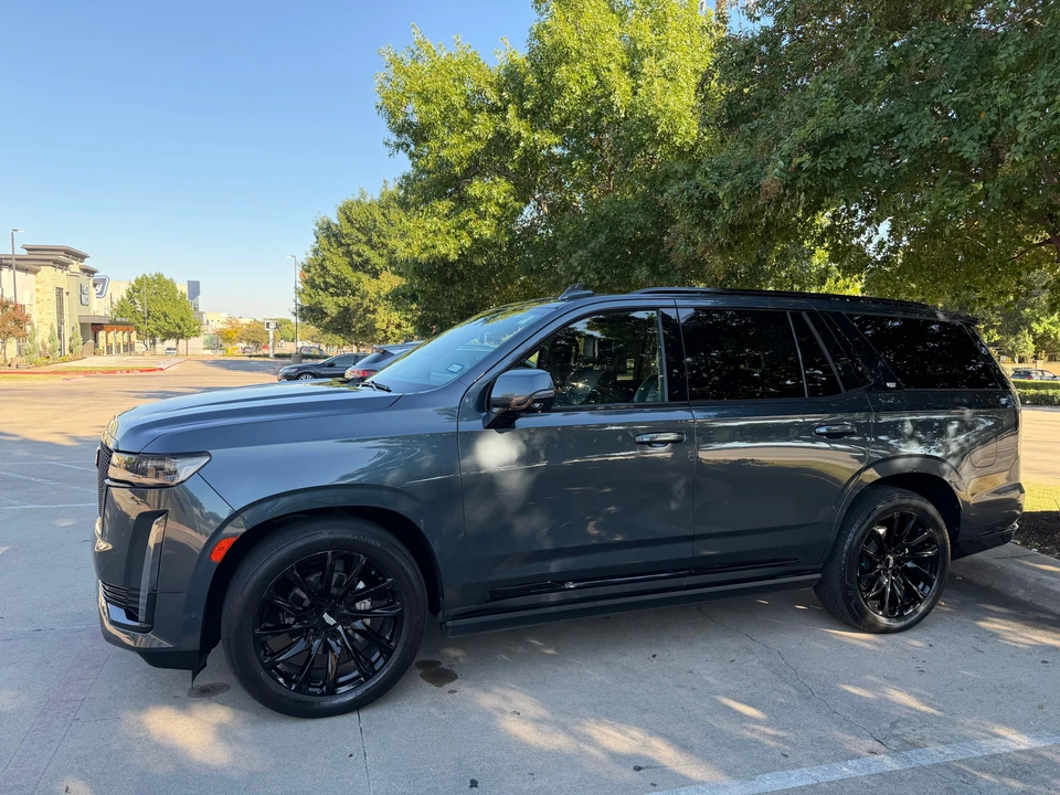 2021 Cadillac Escalade 5th Gen - Image 11 of 31