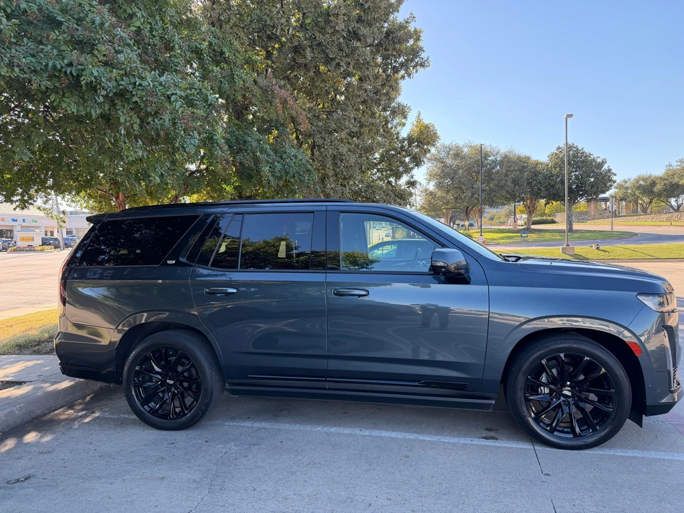 2021 Cadillac Escalade 5th Gen - Image 19 of 31