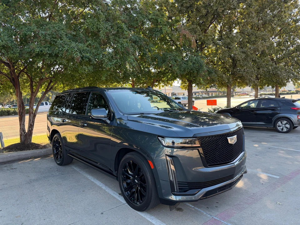 2021 Cadillac Escalade 5th Gen - Image 22 of 31