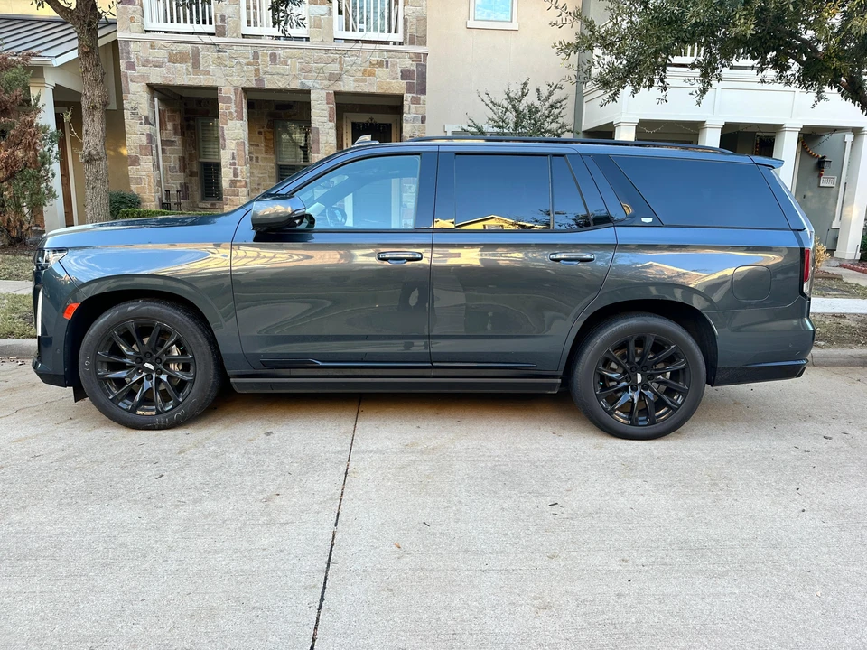 2021 Cadillac Escalade 5th Gen - Image 12 of 31