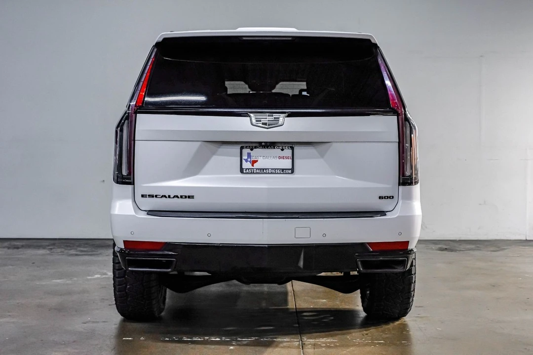 2021 Cadillac Escalade 5th Gen - Image 15 of 21