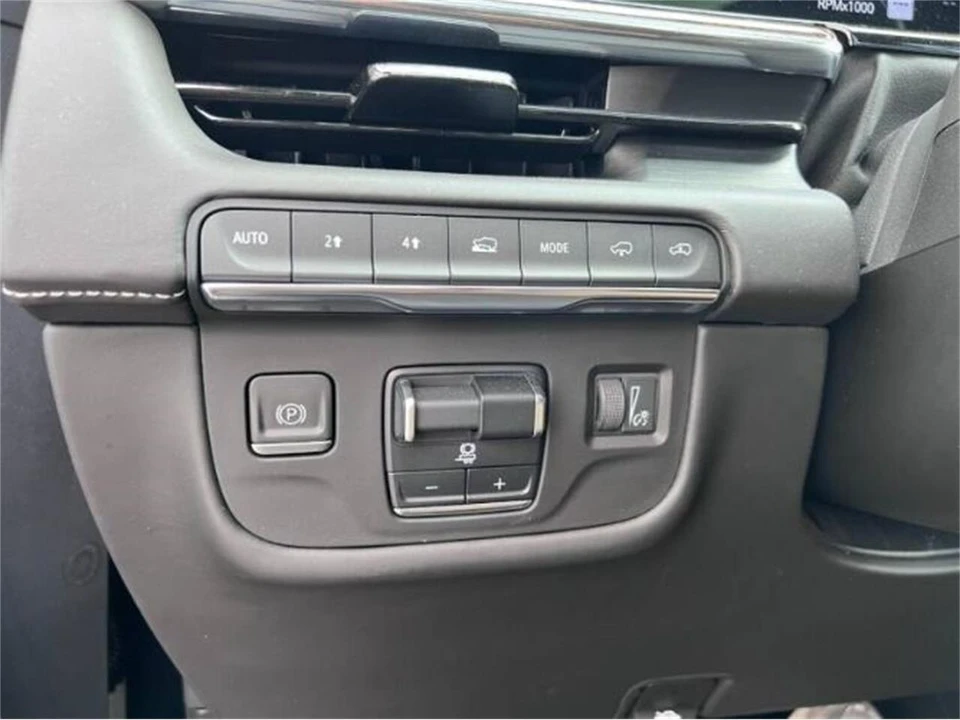 2021 Cadillac Escalade 5th Gen - Image 16 of 19