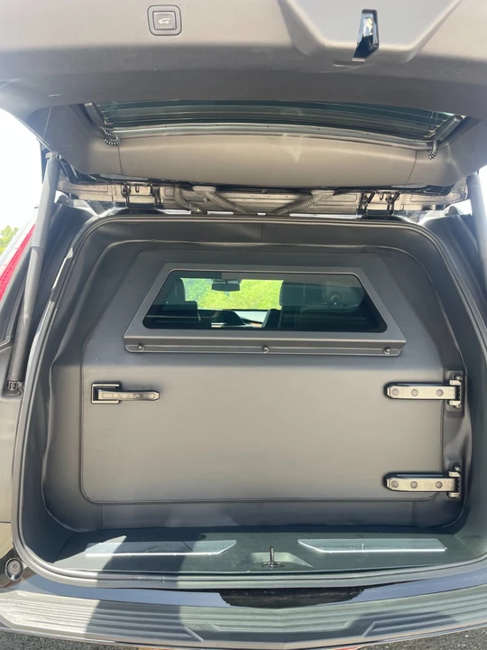 2021 Cadillac Escalade 5th Gen - Image 11 of 13