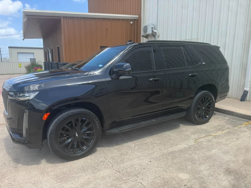 2021 Cadillac Escalade 5th Gen - Image 3 of 13