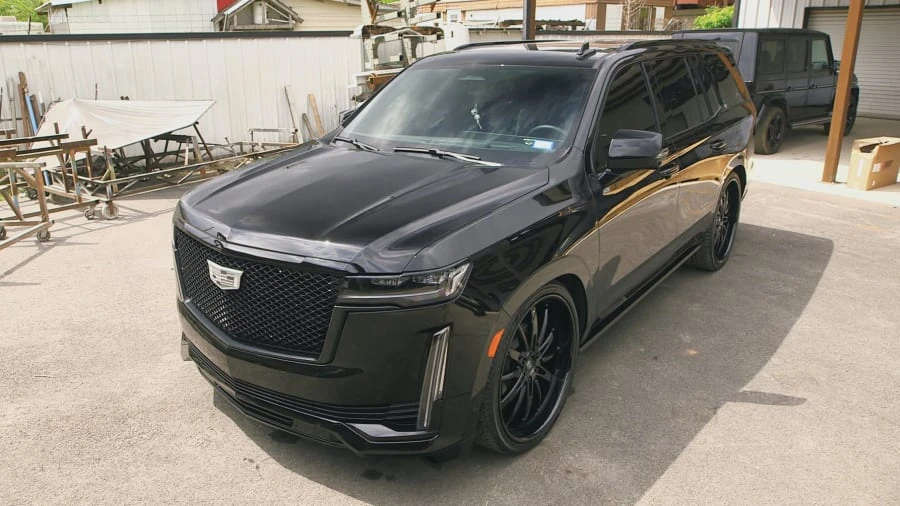 2021 Cadillac Escalade 5th Gen - Image 26 of 28