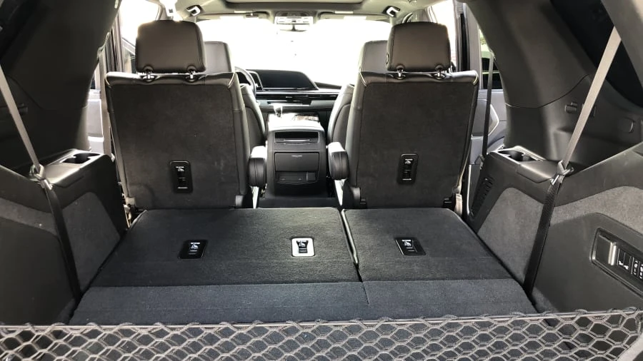 2021 Cadillac Escalade 5th Gen - Image 18 of 28