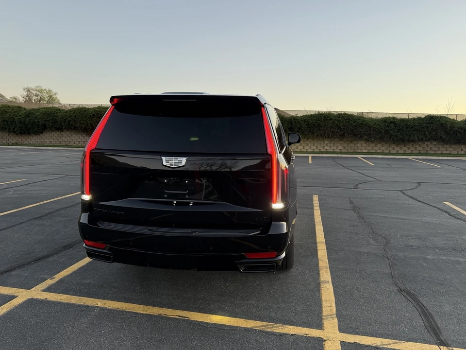 2021 Cadillac Escalade 5th Gen - Image 10 of 21