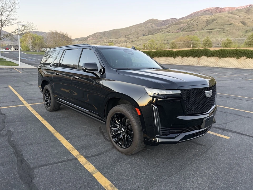 2021 Cadillac Escalade 5th Gen - Image 5 of 21
