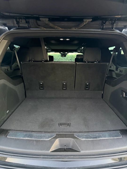 2021 Cadillac Escalade 5th Gen - Image 18 of 21