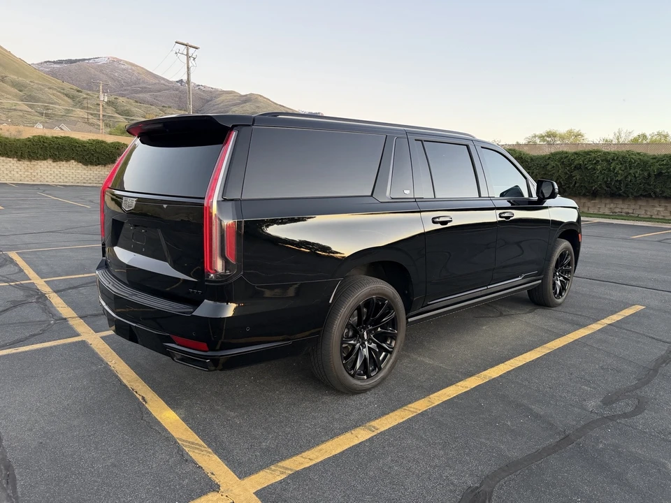 2021 Cadillac Escalade 5th Gen - Image 9 of 21