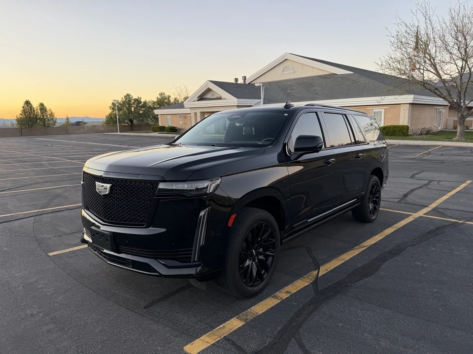 2021 Cadillac Escalade 5th Gen - Image 2 of 21