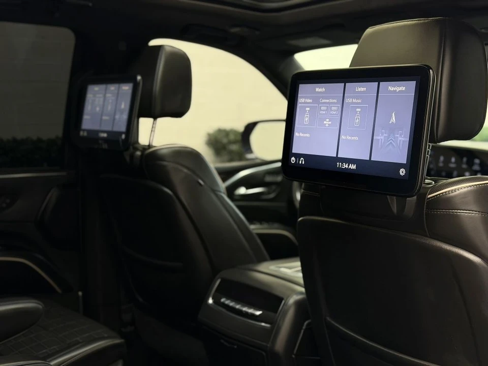 2021 Cadillac Escalade 5th Gen - Image 15 of 21