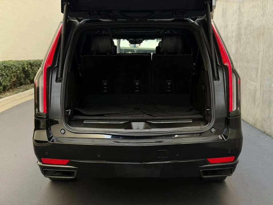 2021 Cadillac Escalade 5th Gen - Image 14 of 21