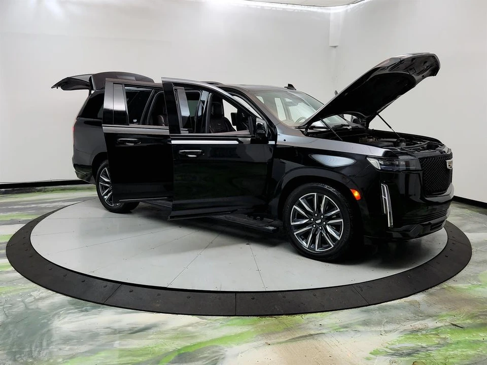 2021 Cadillac Escalade 5th Gen - Image 10 of 21