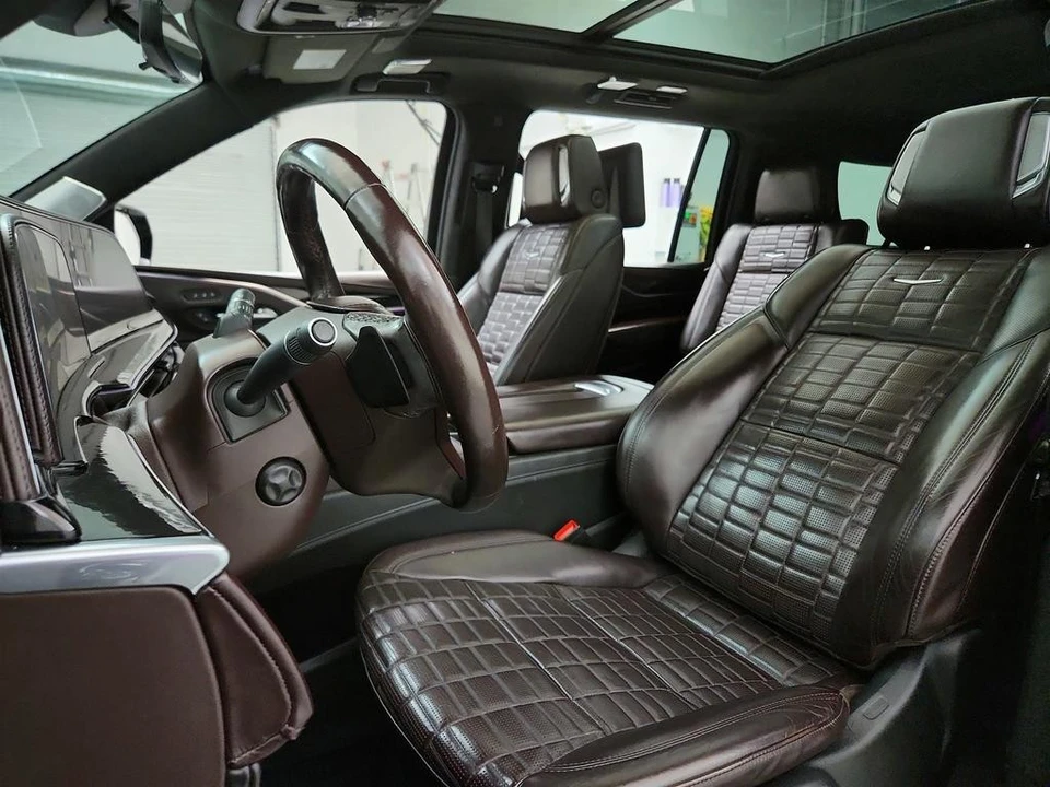 2021 Cadillac Escalade 5th Gen - Image 14 of 21
