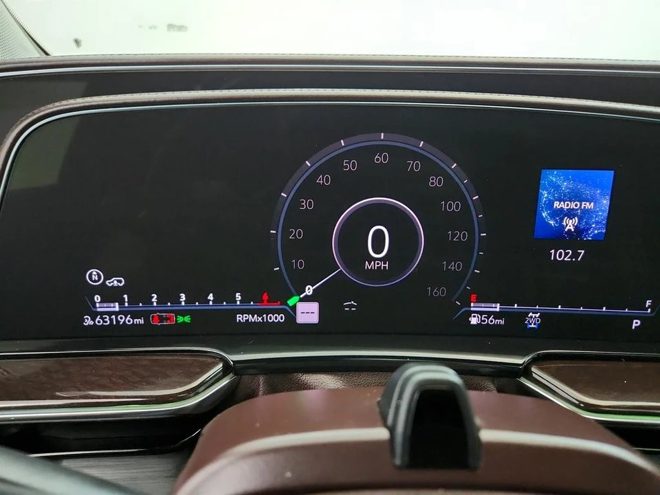 2021 Cadillac Escalade 5th Gen - Image 17 of 21