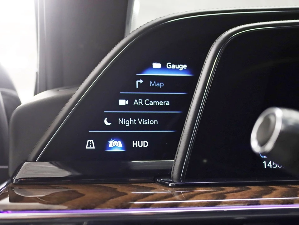 2021 Cadillac Escalade 5th Gen - Image 17 of 21