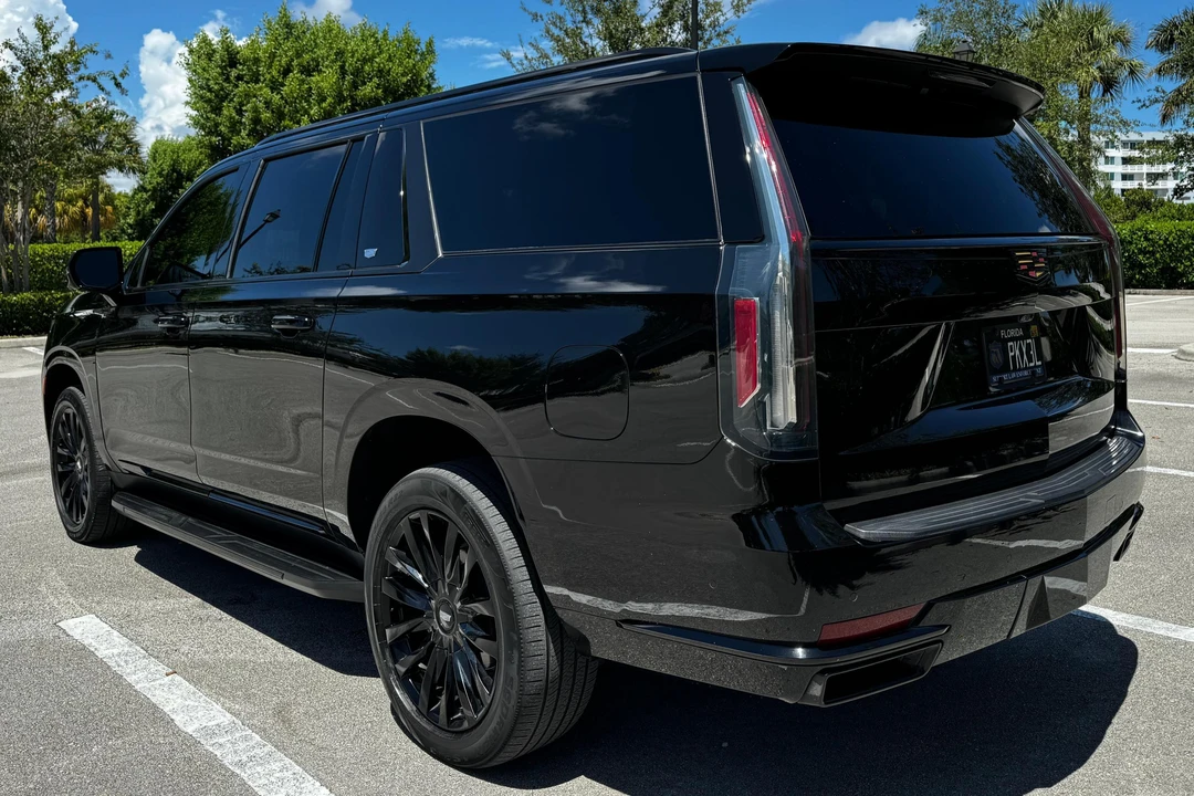 2021 Cadillac Escalade 5th Gen - Image 4 of 31