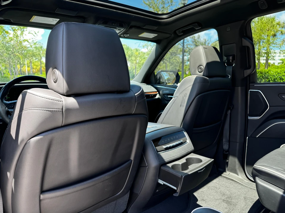 2021 Cadillac Escalade 5th Gen - Image 22 of 31
