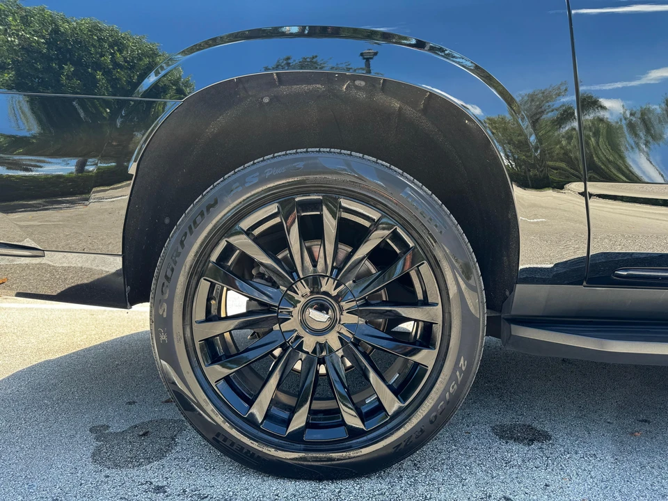 2021 Cadillac Escalade 5th Gen - Image 13 of 31