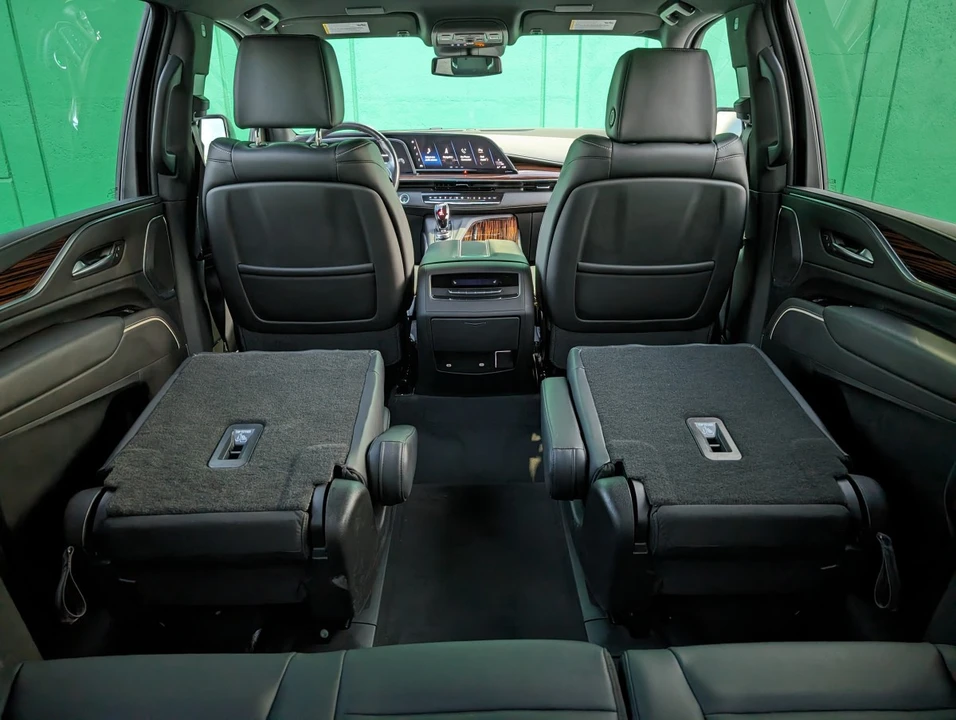 2021 Cadillac Escalade 5th Gen - Image 10 of 12