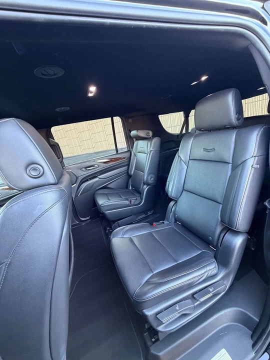 2021 Cadillac Escalade 5th Gen - Image 15 of 21